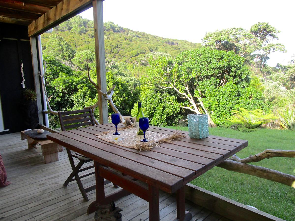 Mulberry Grove Retreat Bed & Breakfast Tryphena ภายนอก รูปภาพ